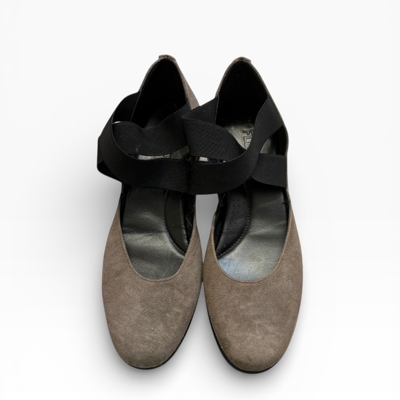 The Flexx Get Back suede wedge shoes in a taupe/gray color
